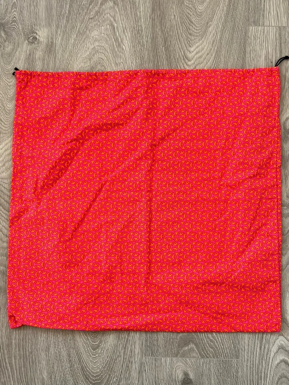 Tory Burch dust bag (C58)